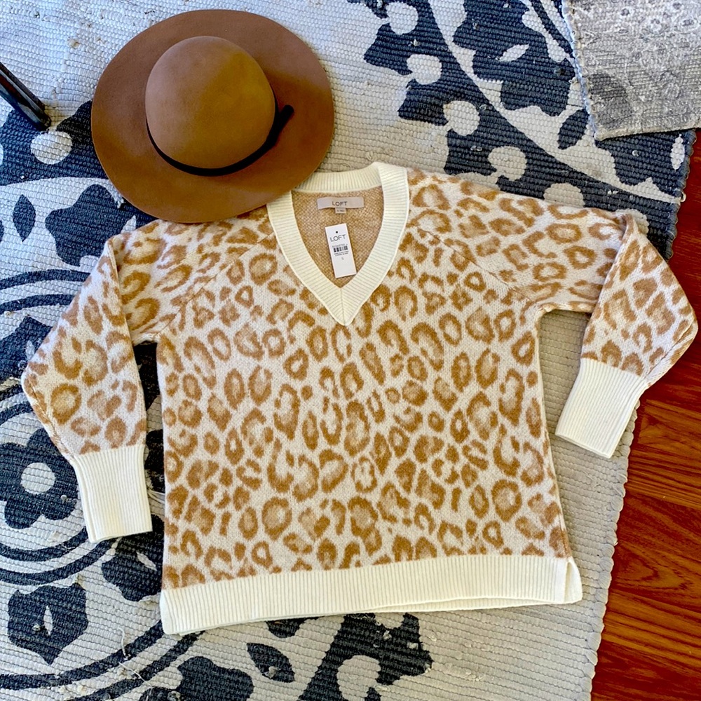Loft Leopard print sweater size small NWT